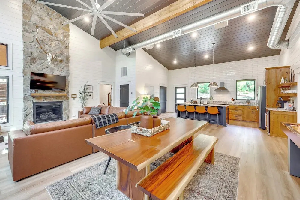 Cozy Secluded Cabin in the Heart of Hochatown
