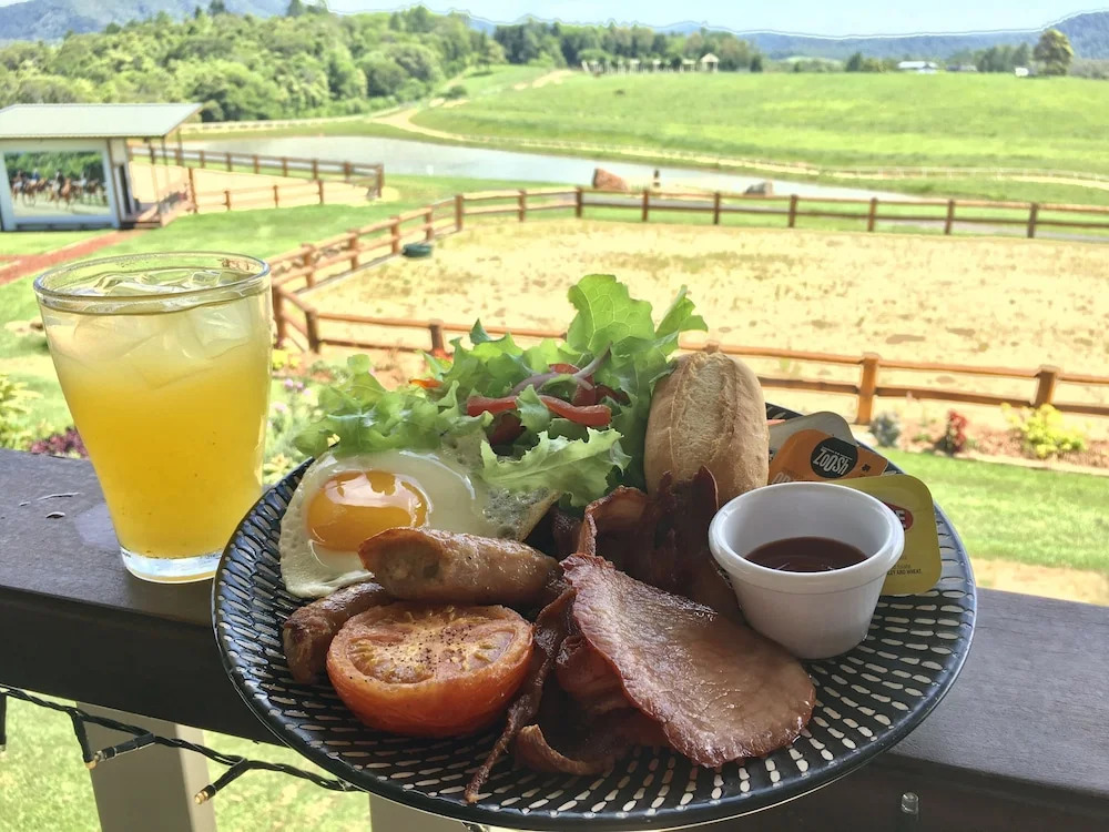 KUR-Cow farm escape 35 minutes from Cairns