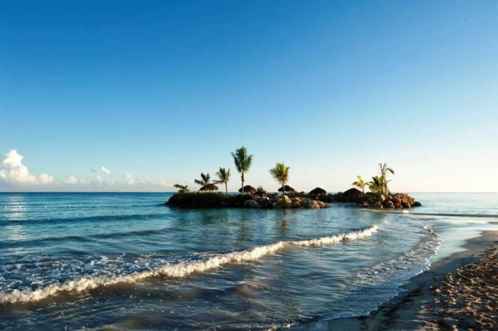 Royalton Hideaway Blue Waters