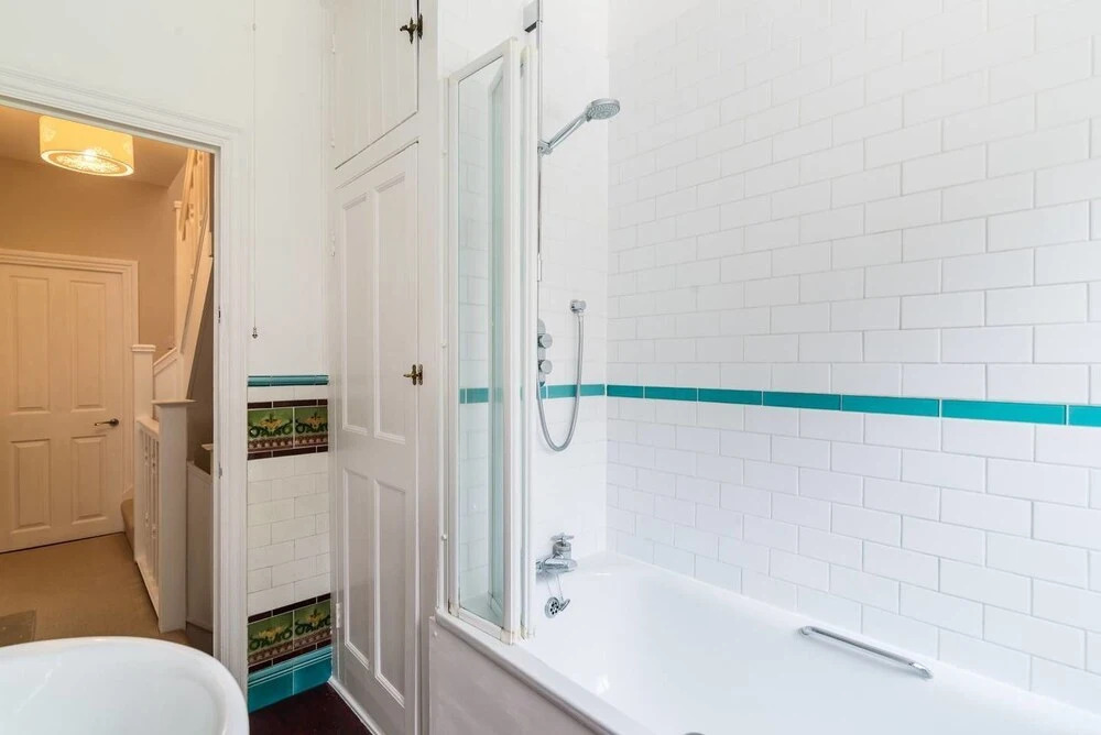 Large Beautiful 3 Bedroom House