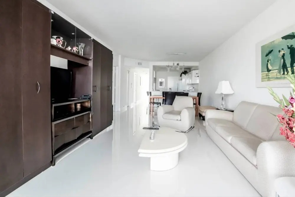 Le Marina Bay 310 by Go Florida Condo, Sunny Isles