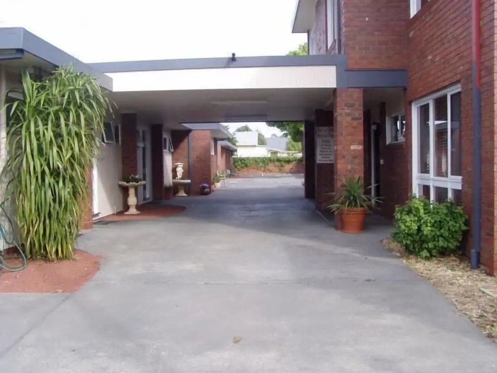 Kardinia Park Motel