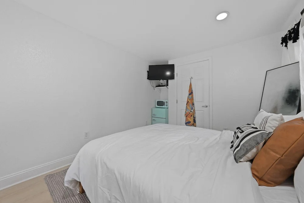 15 Ftl Guesthouse