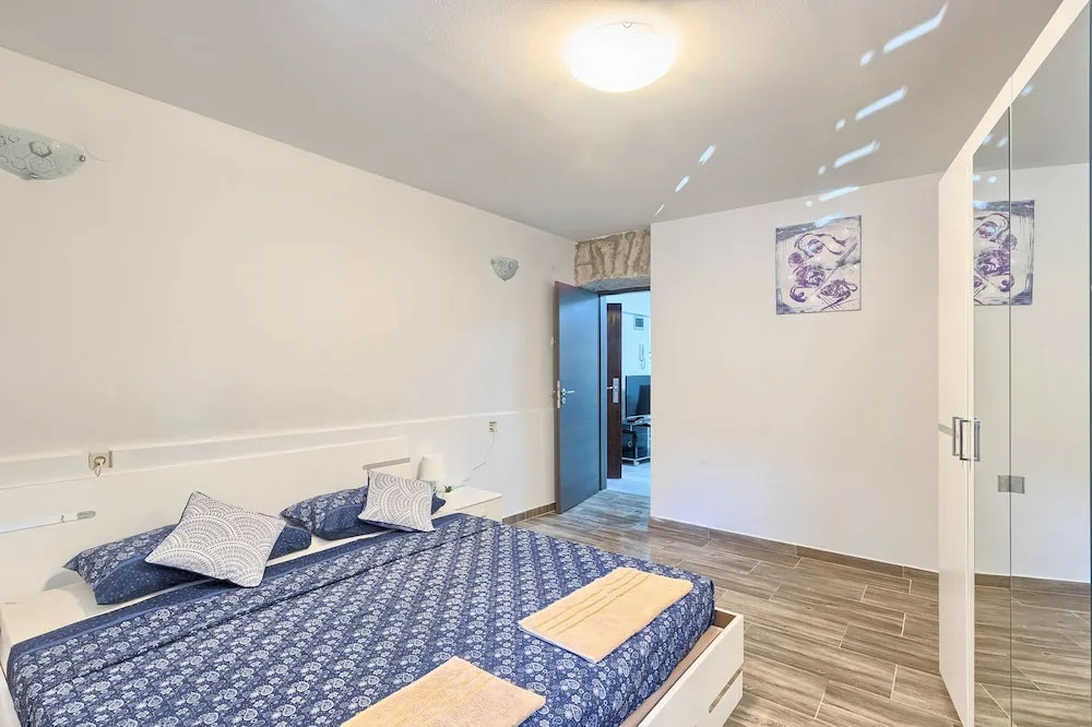 Apartment Old City 1