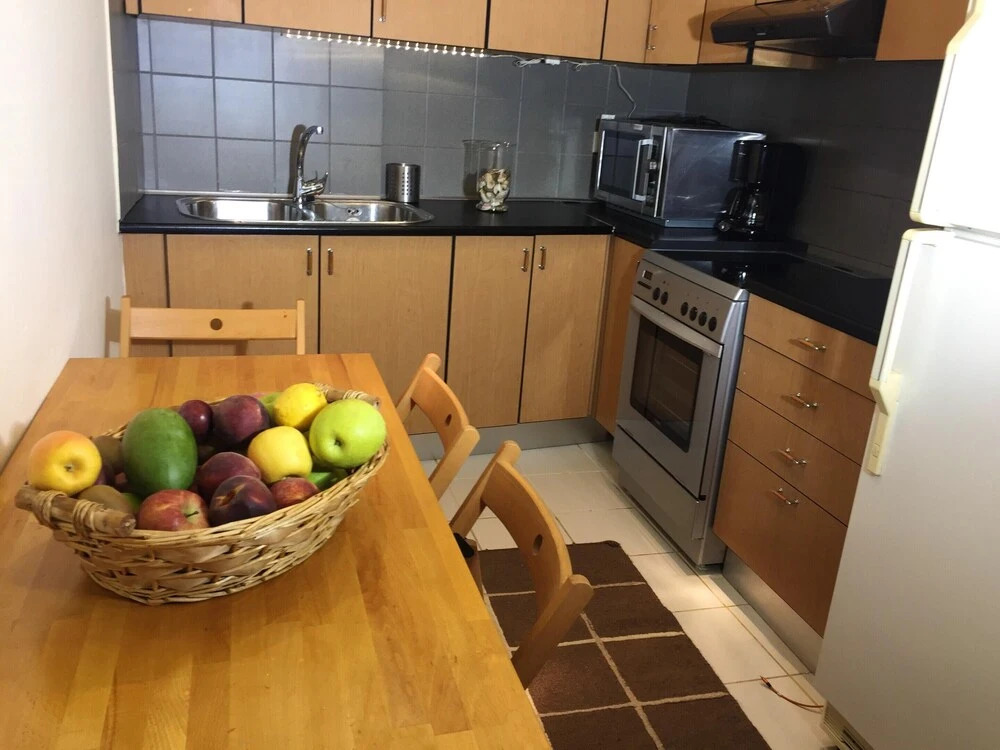 Apartment With 2 Bedrooms in , With Wonderful sea View, Enclosed Garden and Wifi Near the Beach