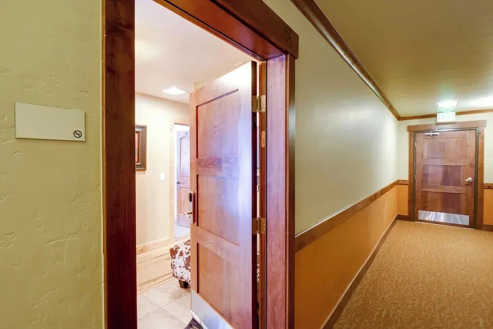 Walk to Copper Mountain Lifts: Mtn-view Condo