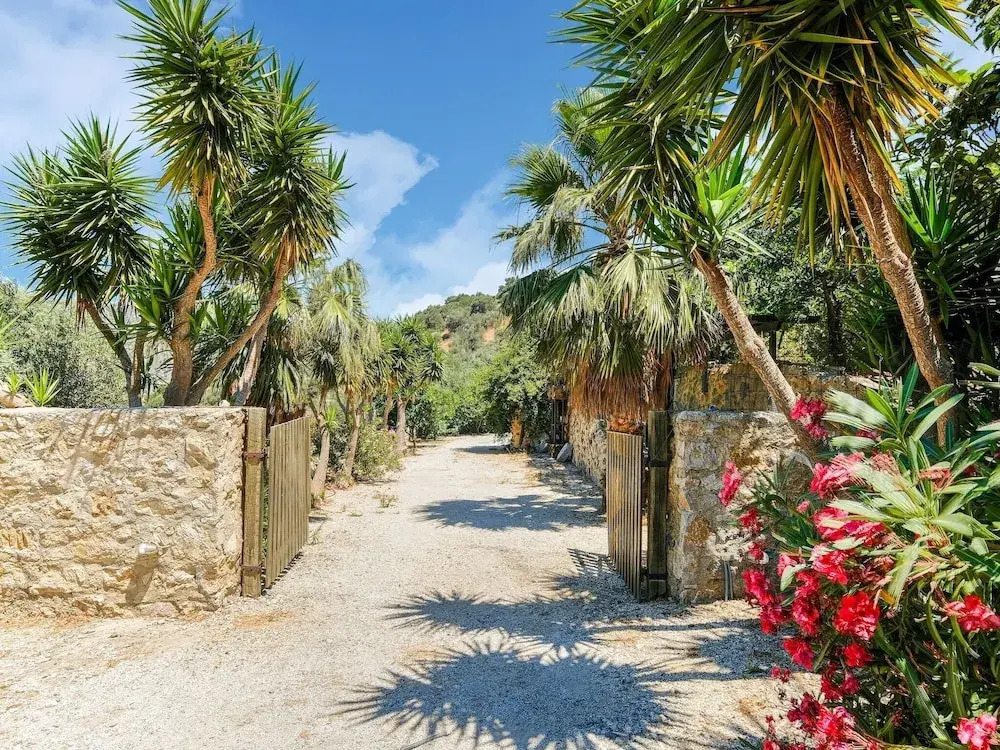 Inviting Villa In Palaiochora With Sea And Mountain Views
