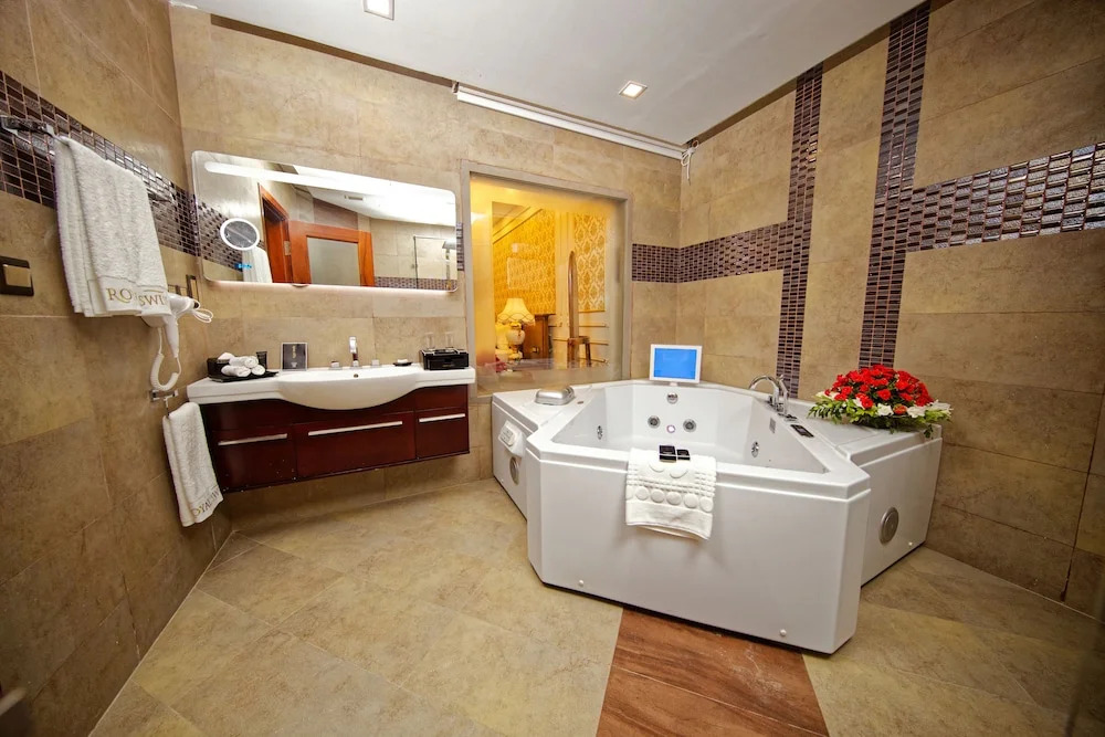 Royal Swiss Lahore