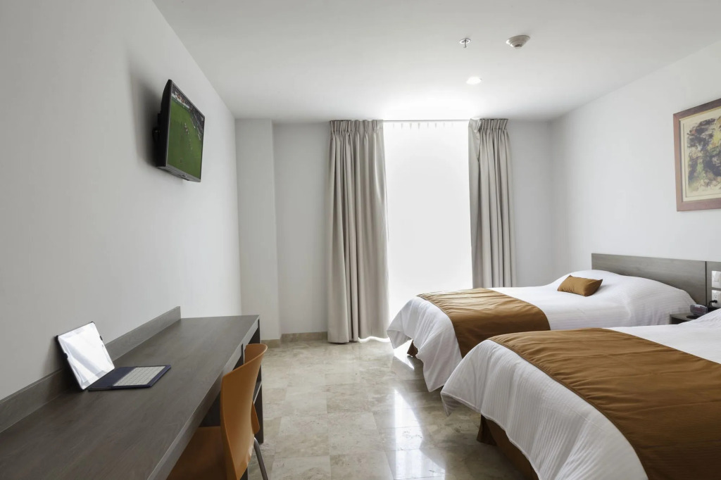 Hotel SI Chapala