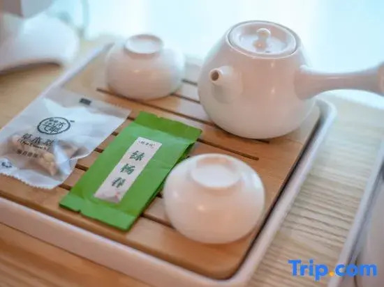 Cloud Four Seasons Homestay (Yangzhou Slender West Lake Daming Temple)