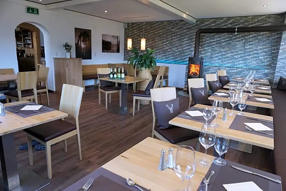 Hotel Pension Tyrol