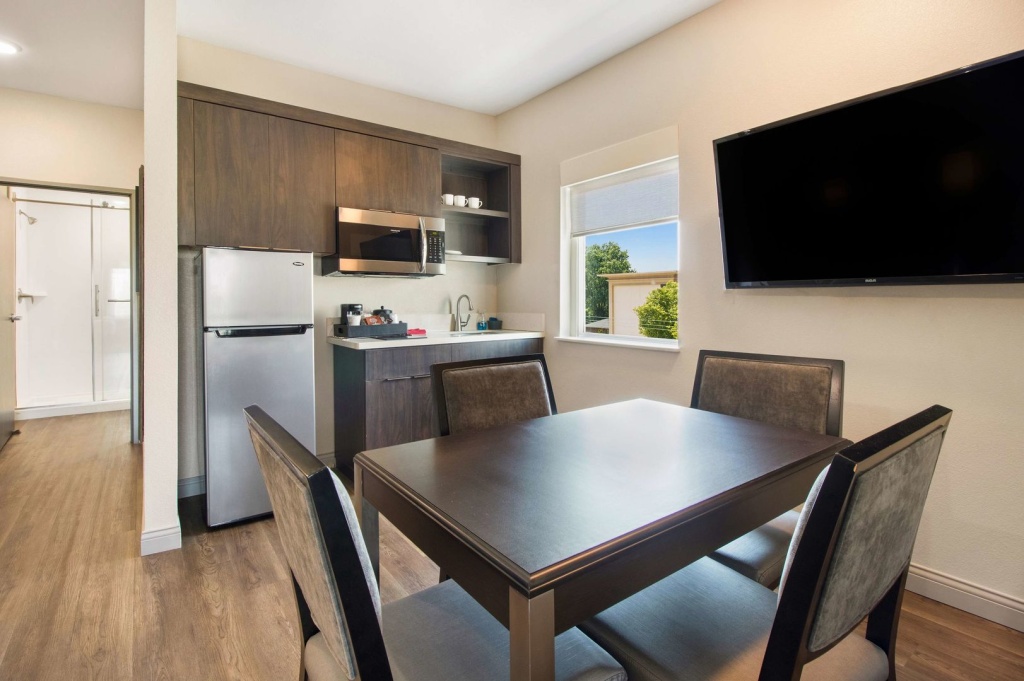 Comfort Inn & Suites Clarksville - Louisville North