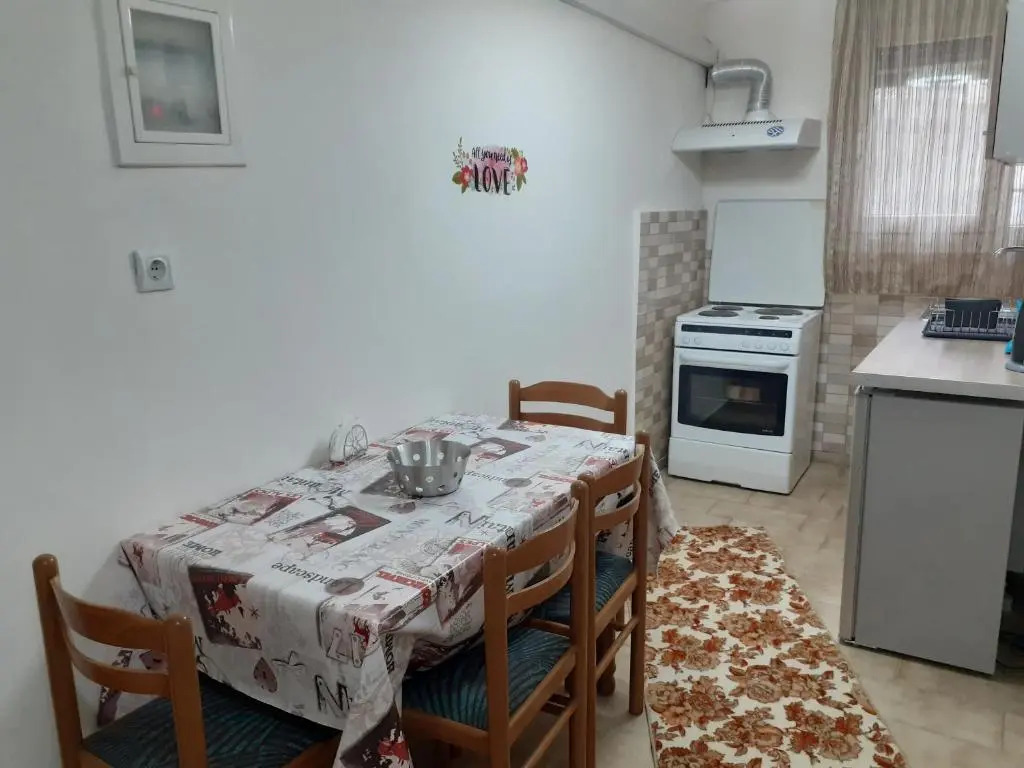 kosta's apartment 2