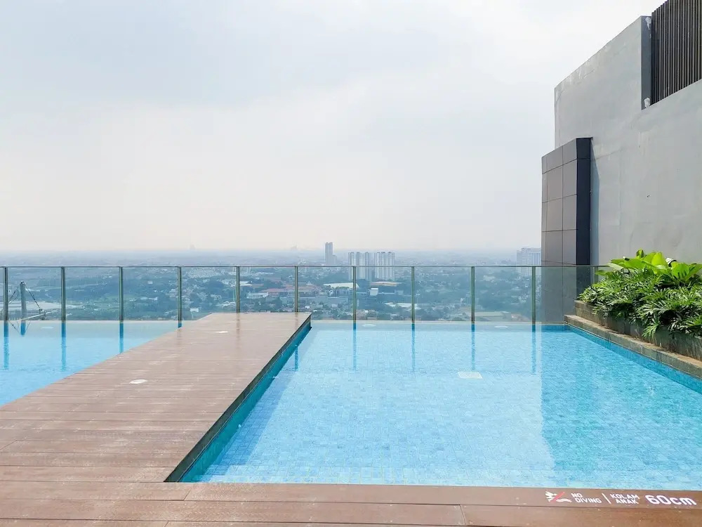 Comfortable 1Br Without Living Room At Apartment Bintaro Embarcadero