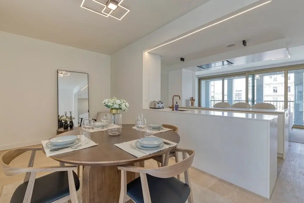 Designer Apartment Hyper Central