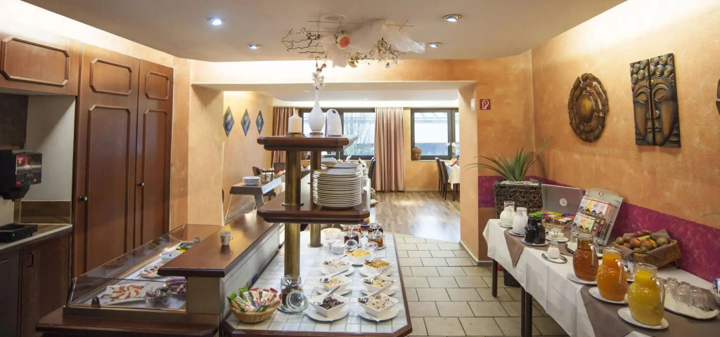 Stargaze Home Hotel