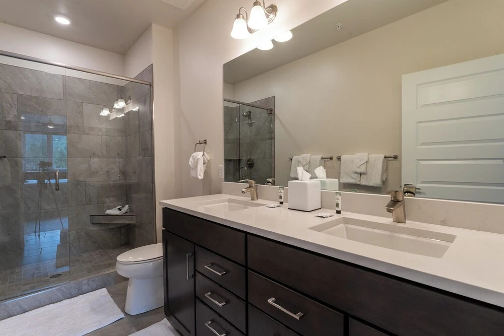Clearwater Lofts #302, Building 3 By Summit County Mountain Retreats