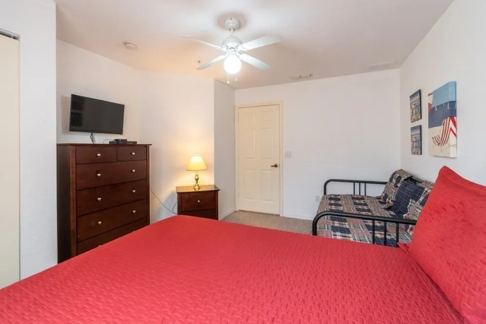 Seven Dwarfs Near Disney! Lots Of Space For 8! 3 Bedroom Townhouse