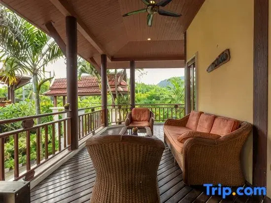 *Kamala 3BR | Pool & Beaches Minutes Away V235
