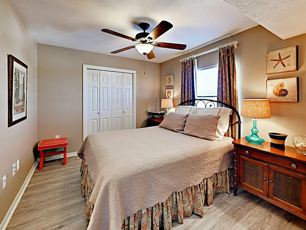 Seaside Beach & Racquet Club 3404