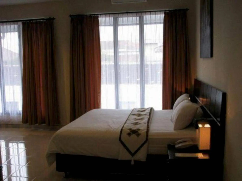 Puri Chorus Hotel