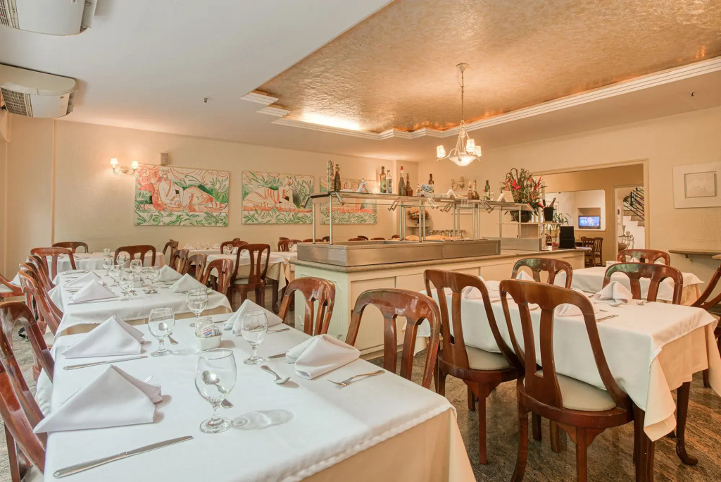 Augustos Copacabana Hotel