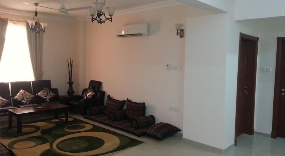 Jarzez Hotel Apartments Al Hail