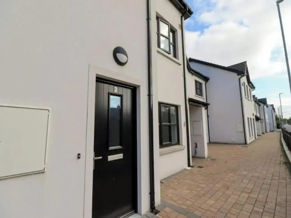 Charming 2-bed Apartment in Dublin's Countryside