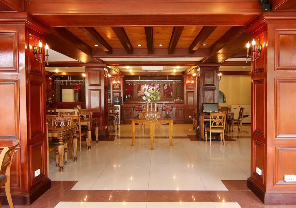 Moonlight Hotel Saigon South