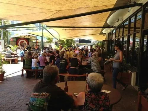 Australian Hotel