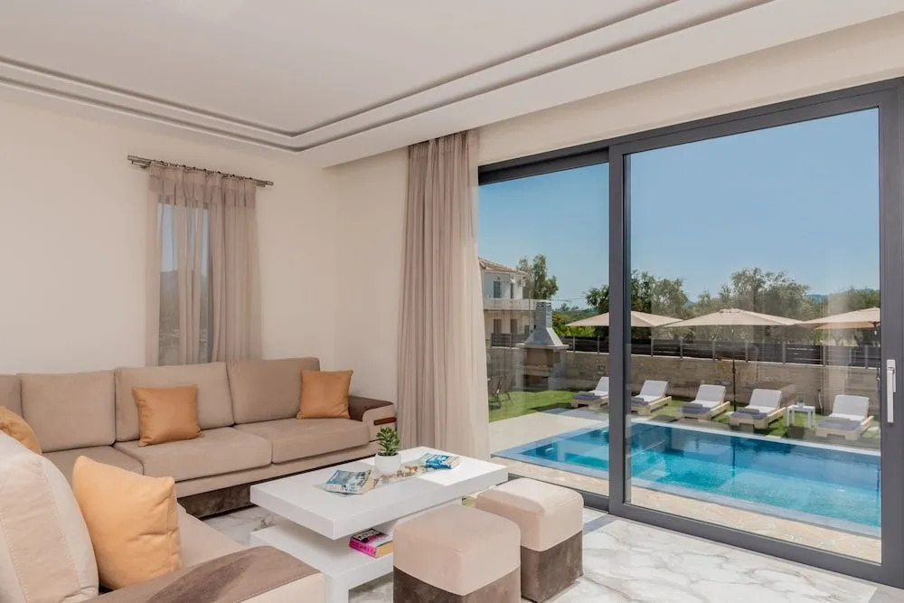 Boheme Villas close access to Laganas Resort
