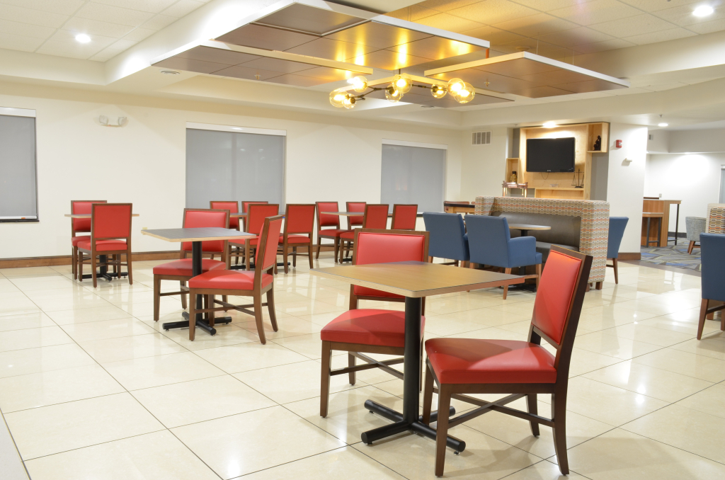 Holiday Inn Express- Waterloo/Cedar Falls by IHG