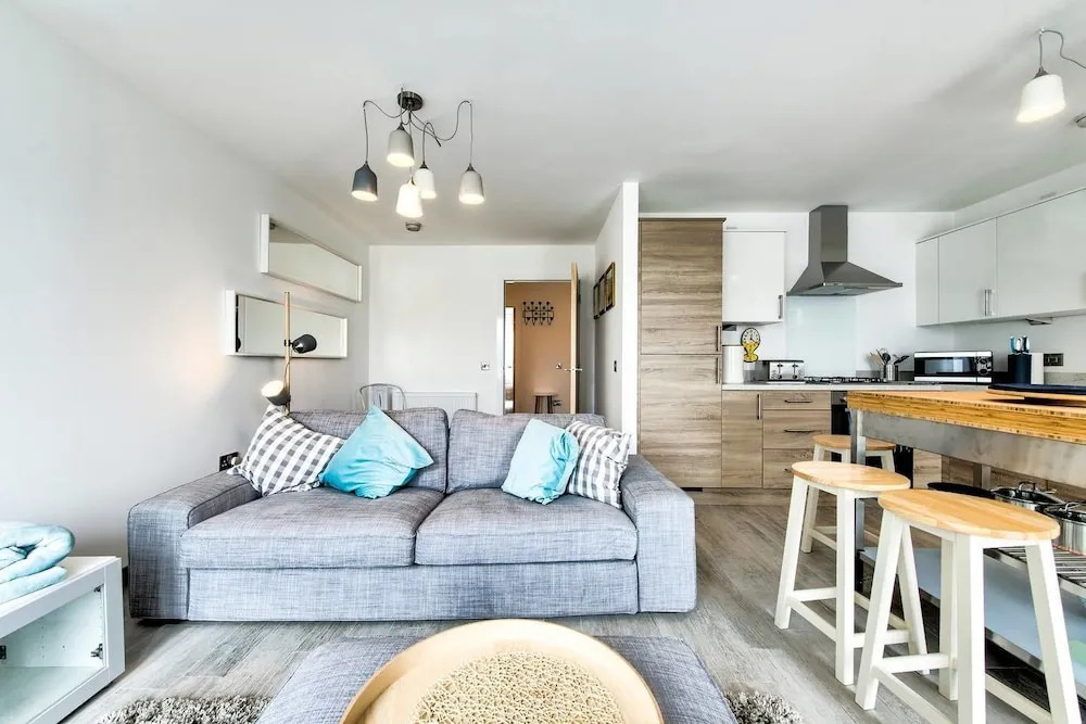 Modern 2bed/2bath with Amazing Views