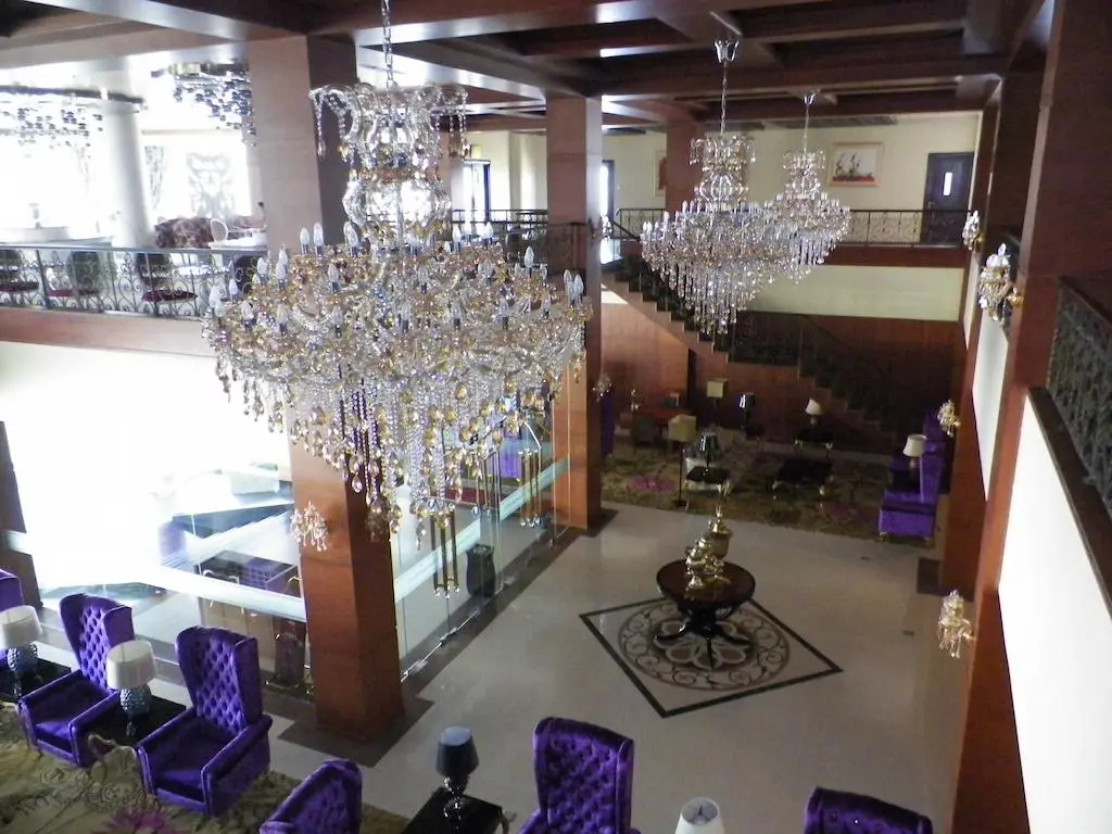 Sutanraja Hotel & Convention Centre