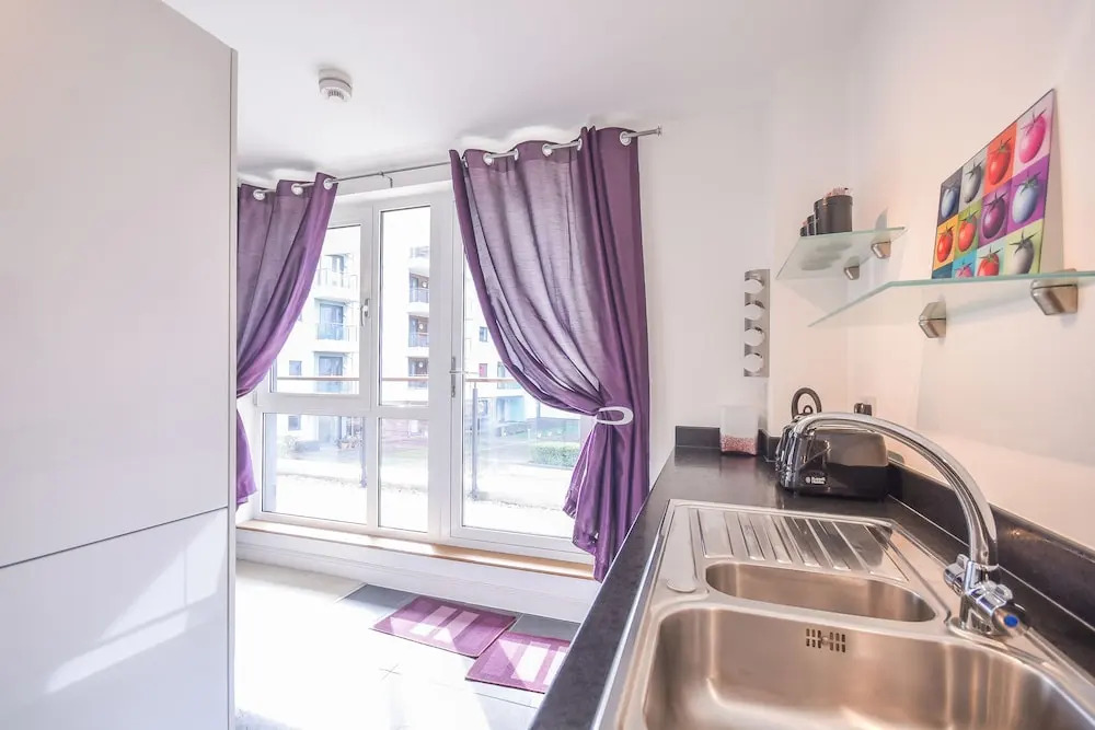 Town or Country - Splash Apartments