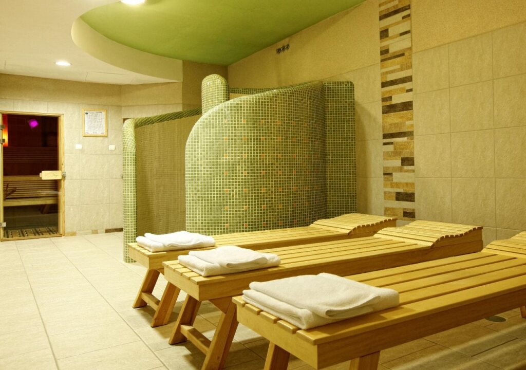 Hotel Apis