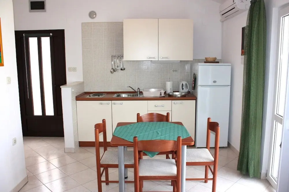 Apartments Viz Pag