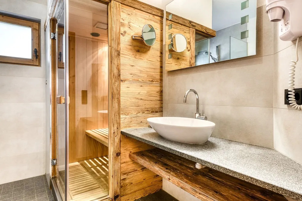 URALP Royal by Hello Fewo Apartments