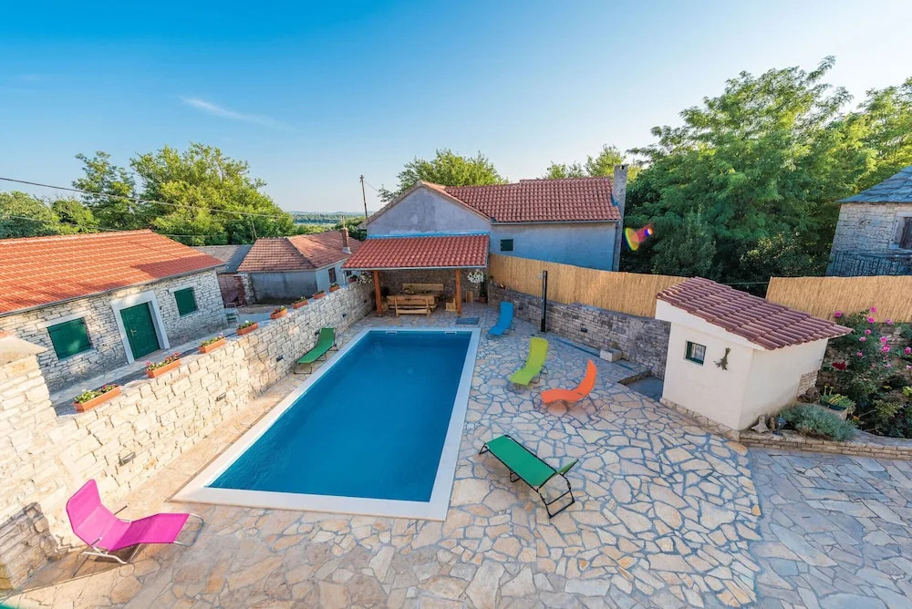 Villa Petrovi Dvori ZadarVillas