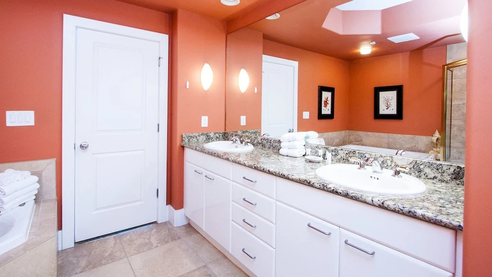 Bayside Condo With Spacious Balcony - Unit Crd0201