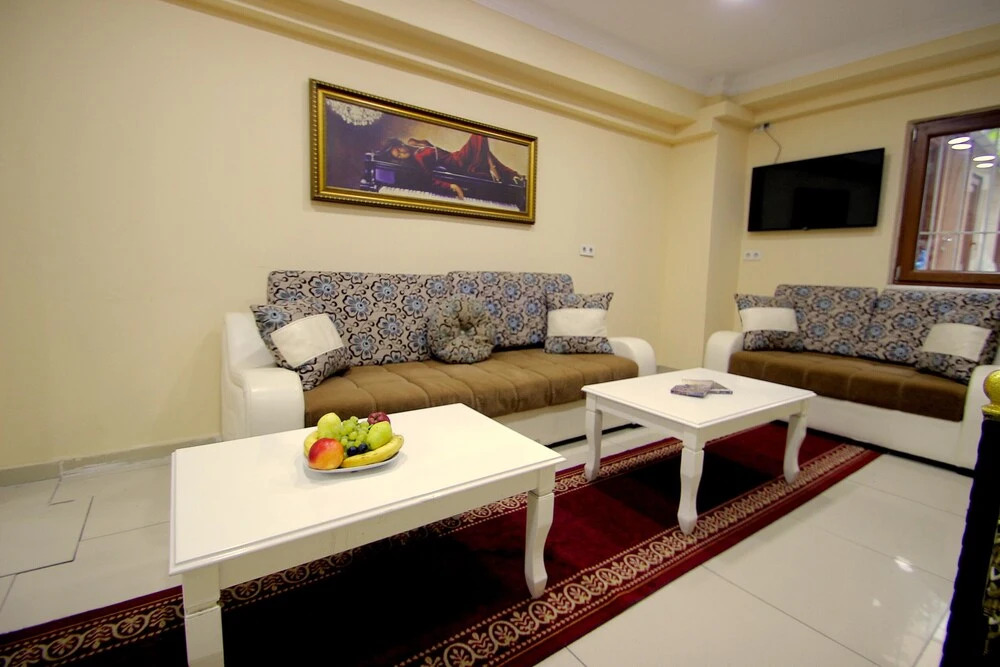 Yasar Hotel