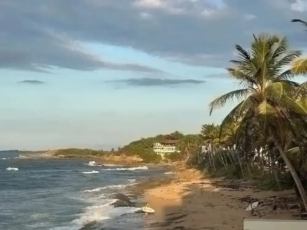 4 BR Kikita Beach Villa Oceanfront w Pool