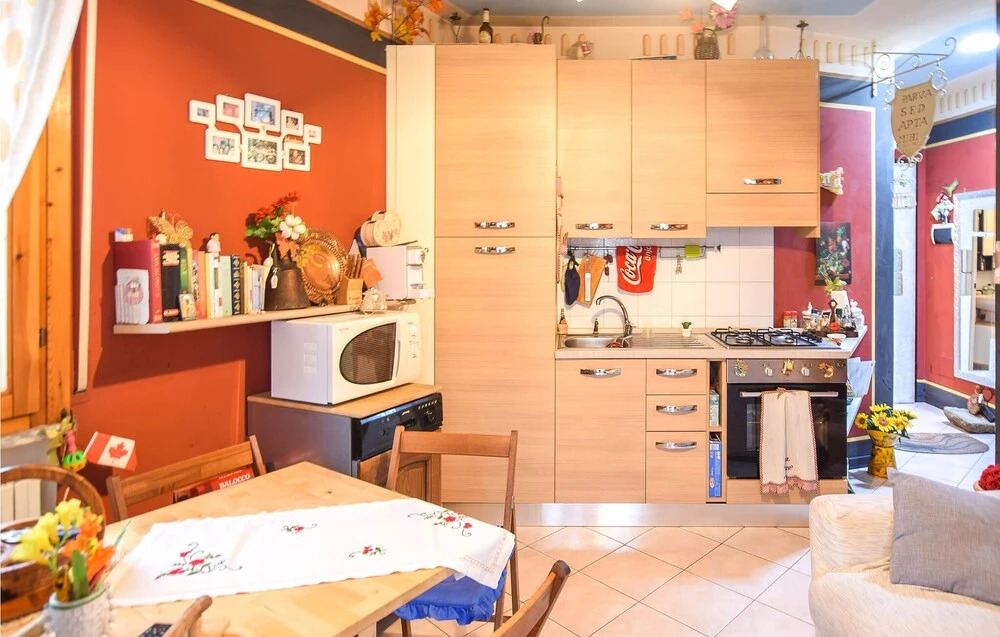 Amazing Apartment in Lucca With Wifi and 1 Bedrooms