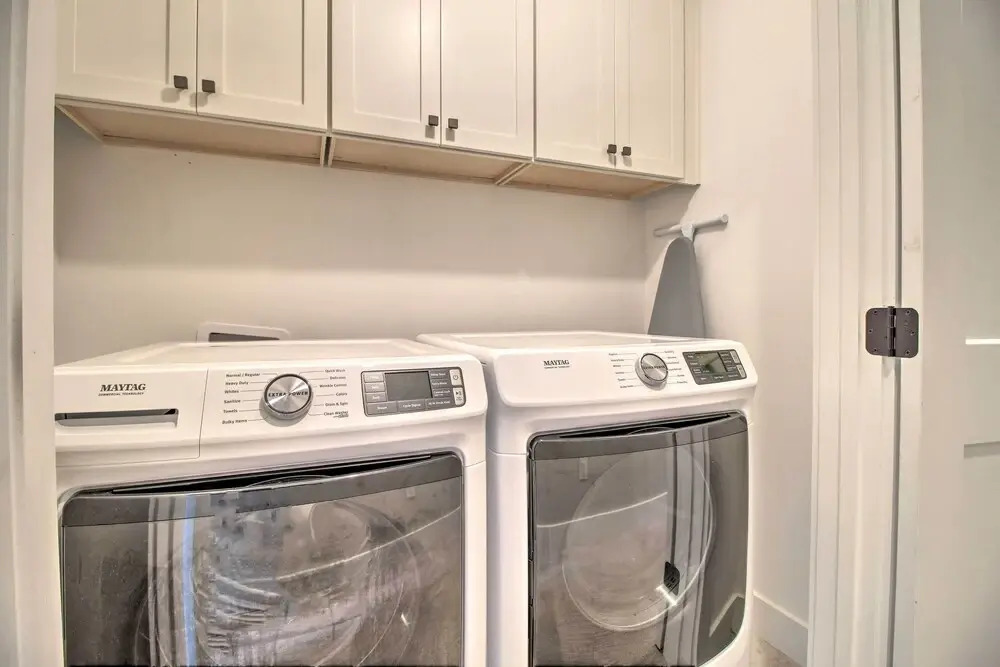 Pet-Friendly Villa with Balcony in Bluffton!