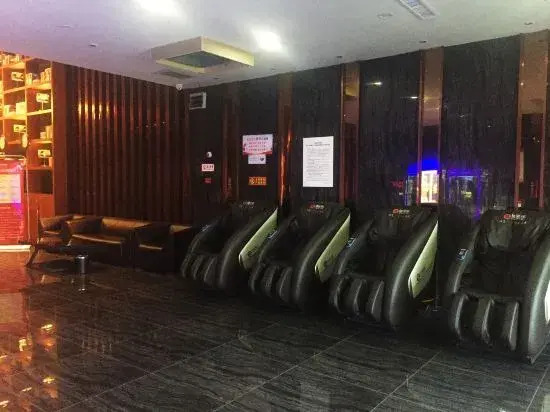 Qinyuan Zhixuan Hot Spring Hotel
