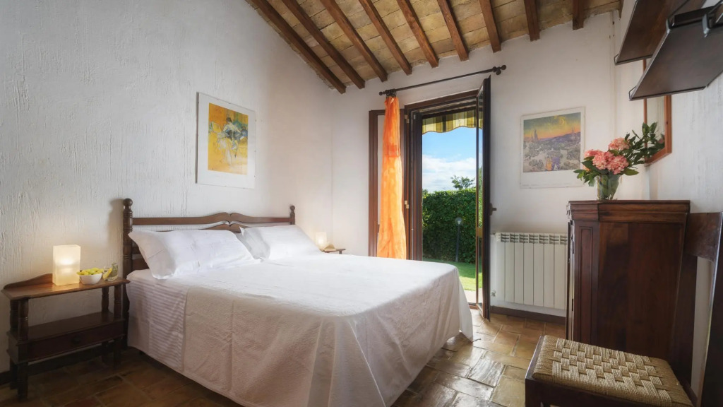PODERE CAPRARECCE 8, Emma Villas