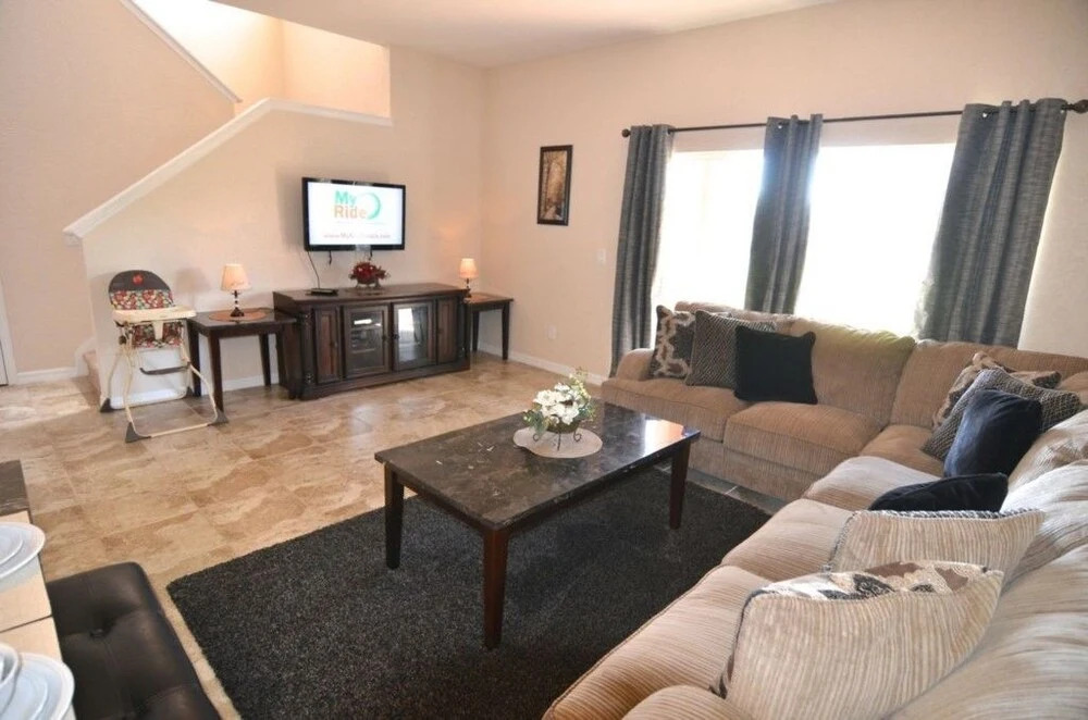 Amazing Townhome! Regal Palms - 745LAM