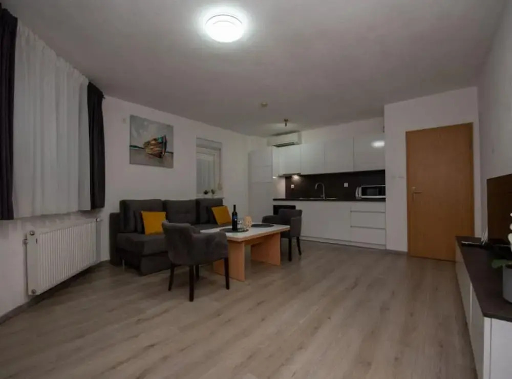 Apartmani TOMI Ciovo
