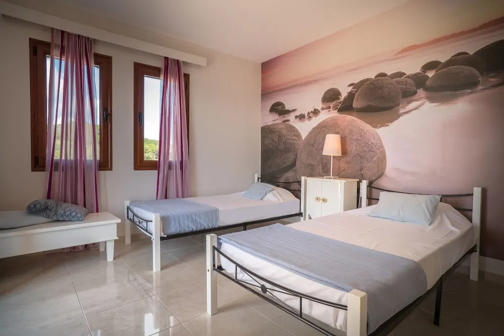 Armonia Seaside Villas