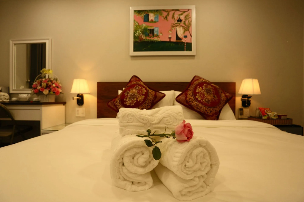 Diamond Queen Hotel